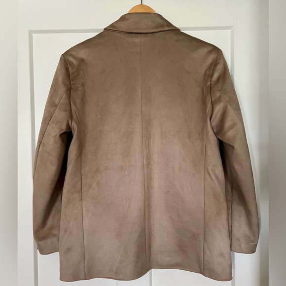 Abercrombie & Fitch Vegan Suede Slouchy Blazer, Size Small - Picture 5 of 5